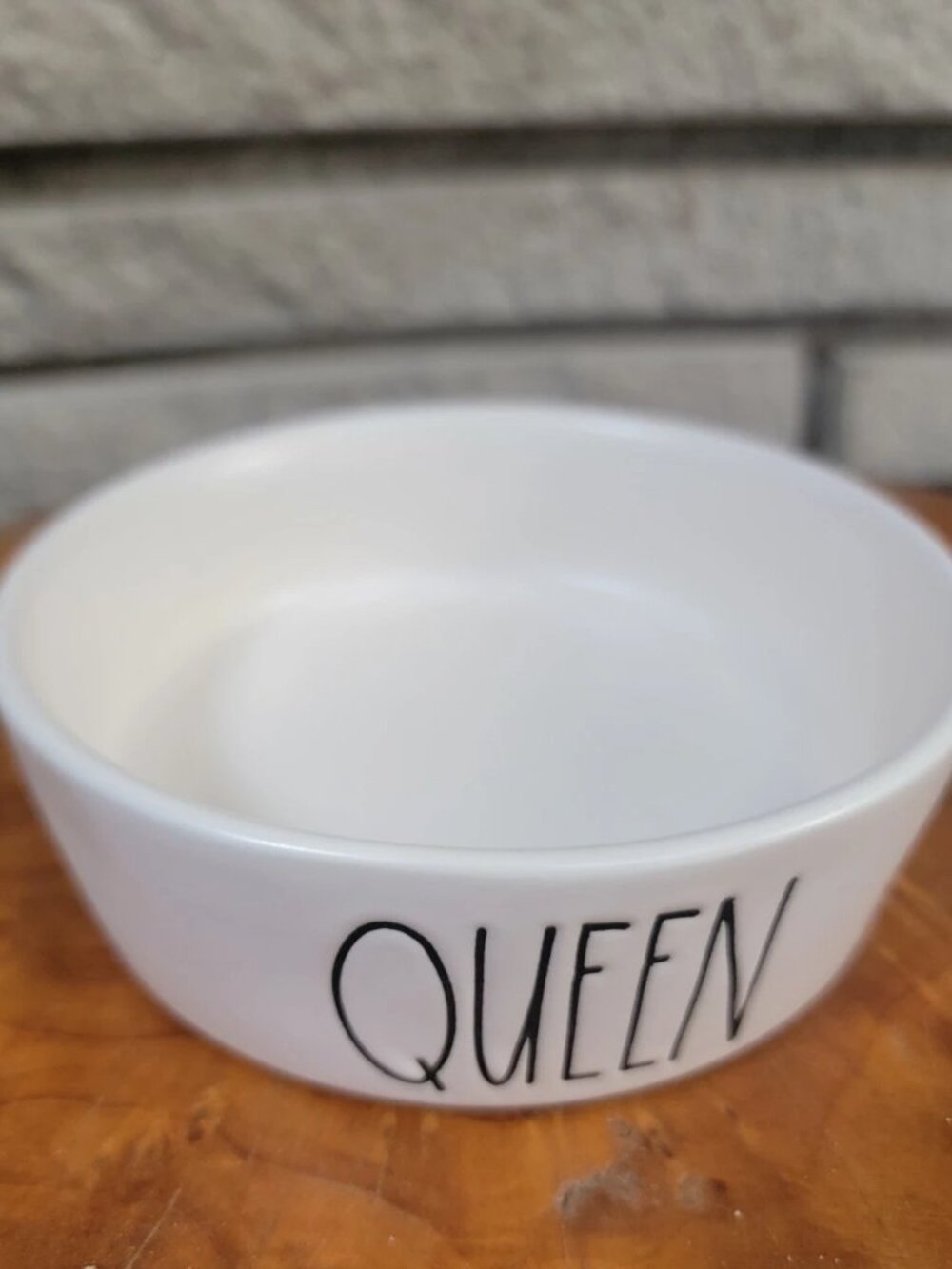 Rae Dunn small pet dish: white with black lettering: "Queen", EUC, cat/dog dish